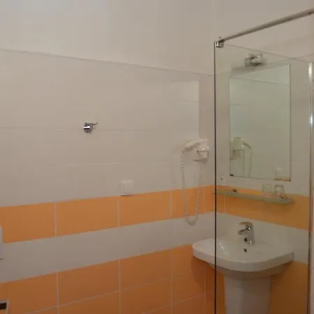 Wellness Kotar מלון 3*