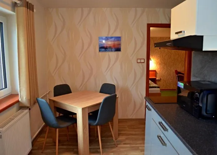 Hotell Wellness Kotar 3*